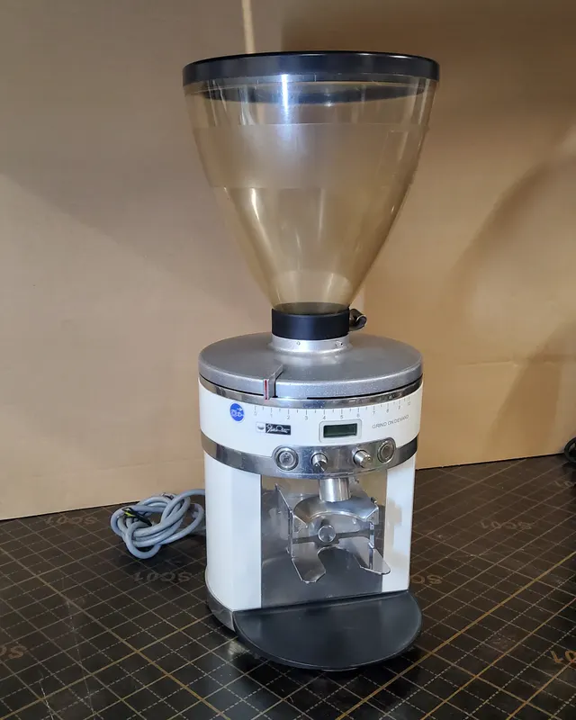 Naudotas Mahlkönig K30 ES 400 V (2012) – šio malūno nuotrauka
